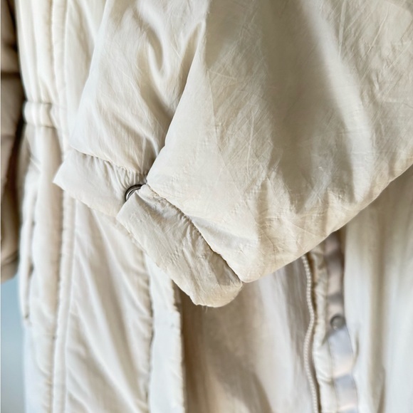 Varley Elle Light Padded Nylon Parka Nwt Light beige Small (easily fits medium) - Picture 7 of 14